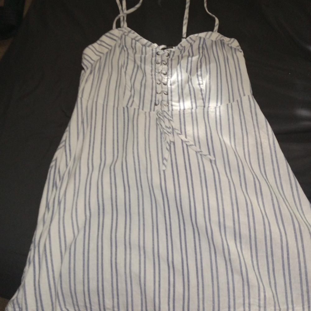 FOREVER 21 DRESS - Picture 3 of 6